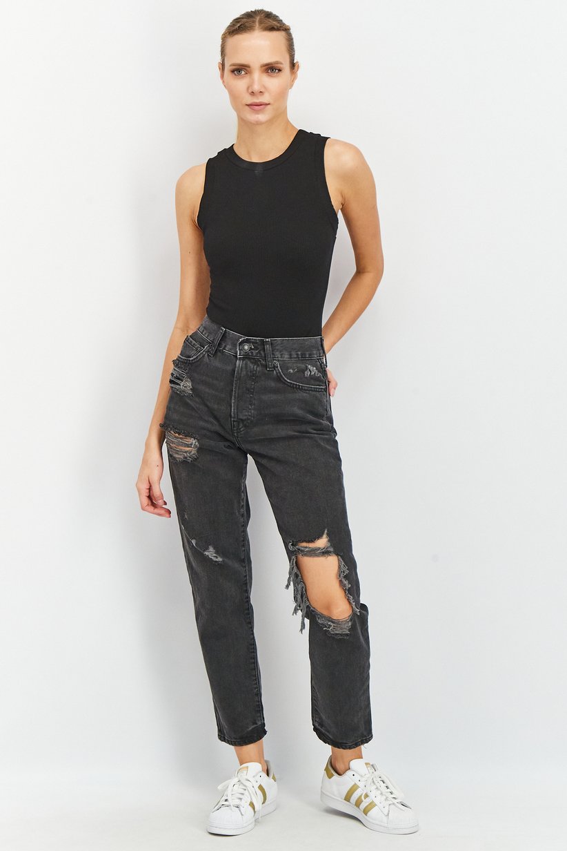 Distressed High-Rise Mom Jeans - Forever21