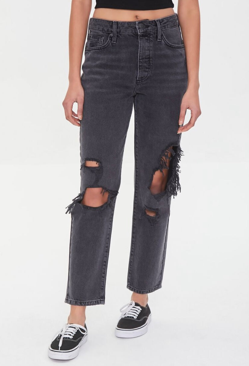 Distressed Mom jeans - Forever21