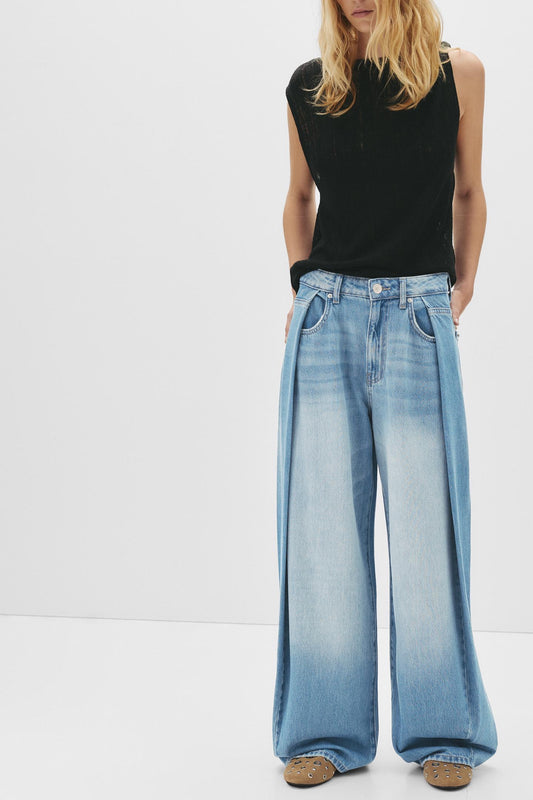 Balloon-cut jeans with pleats - PULL&BEAR