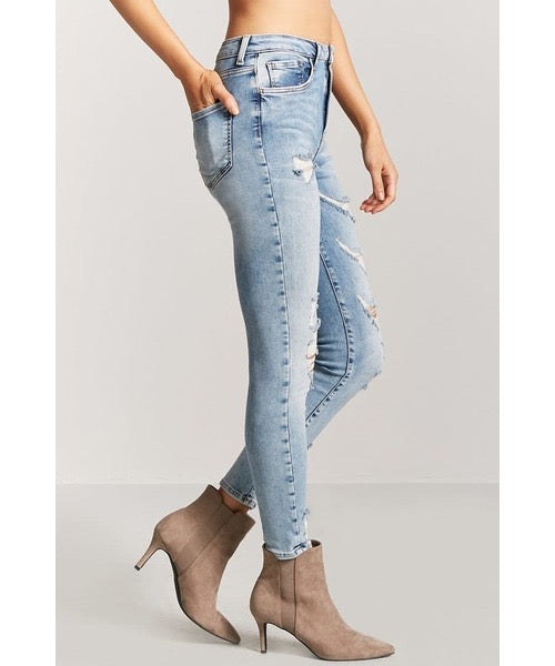 Distressed Mid Rise Skinny Jeans - Forever21