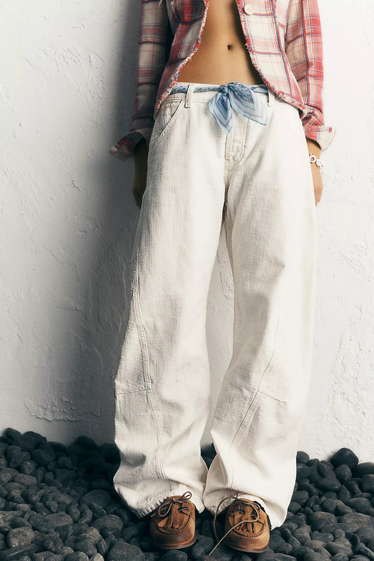 Free People - Highland Low-Rise Twisted Bowed Jeans - We The Free