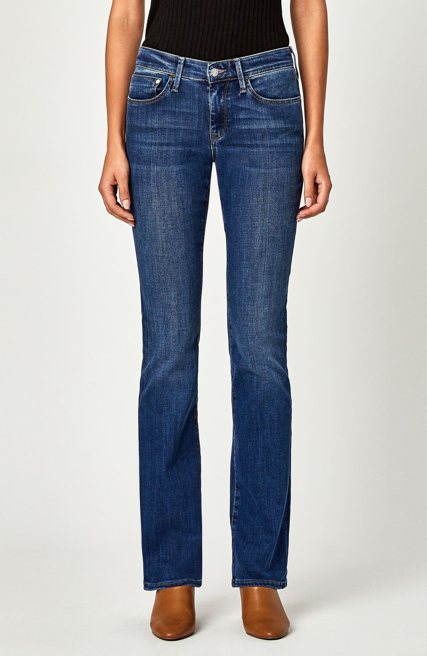 Molly Mid Rise Bootcut
in Indigo Supersoft
 - Mavi