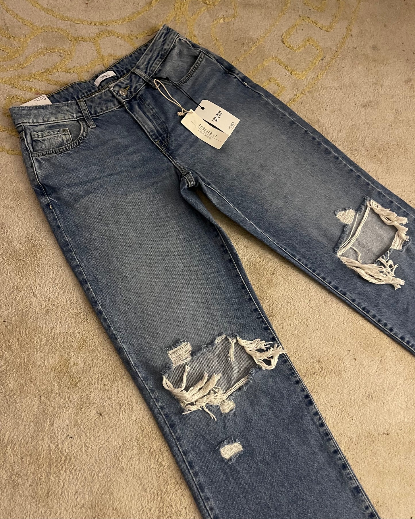 forever 21 - low rise 90s loose fit jeans