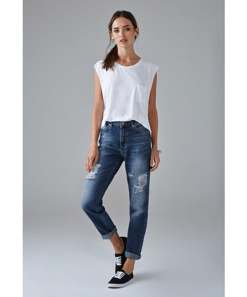 Distressed Boyfriend Jeans - Forever21