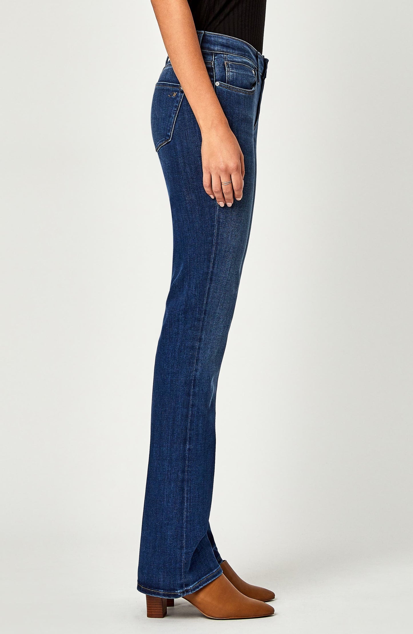 Molly Mid Rise Bootcut
in Indigo Supersoft
 - Mavi