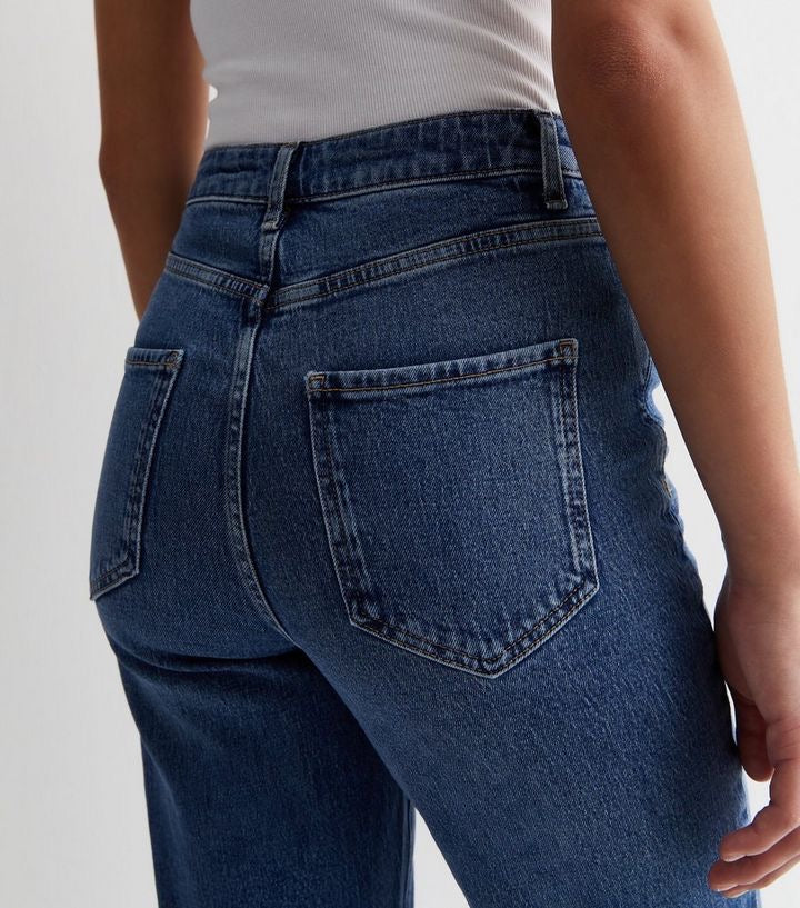 Blue High Waist Ripped Tori Mom leans - New look