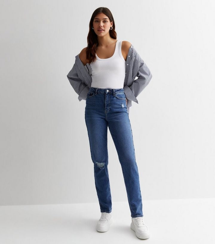 Blue High Waist Ripped Tori Mom leans - New look